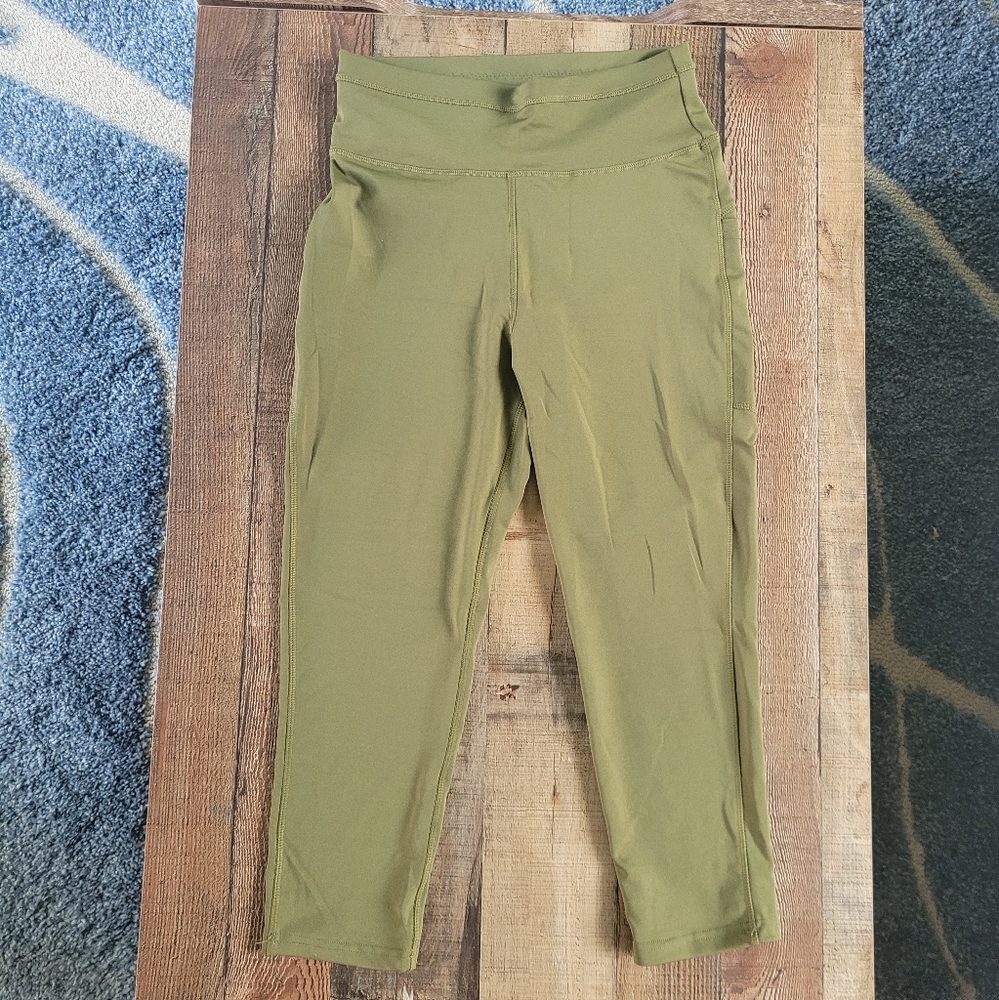 Pop Fit Olive Green Capri Active Leggings, Women's Medium